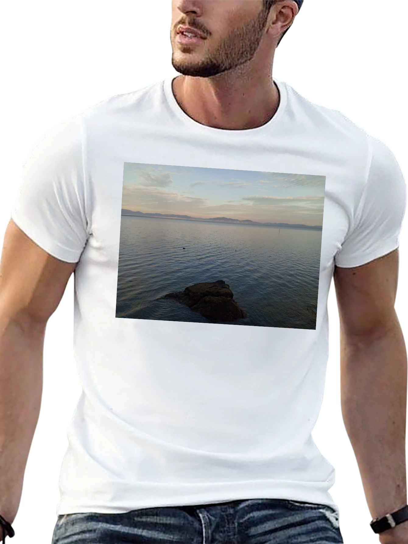 Ocean View Graphic Tee - Relaxed Fit