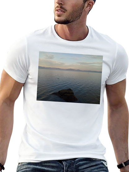 Ocean View Graphic Tee - Relaxed Fit