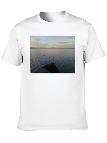 Ocean View Graphic Tee - Relaxed Fit
