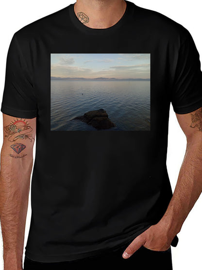 Ocean View Graphic Tee - Relaxed Fit