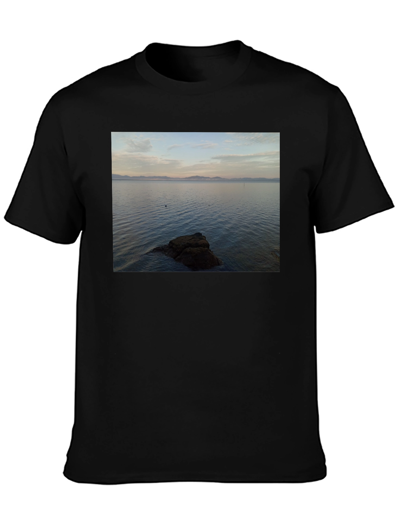 Ocean View Graphic Tee - Relaxed Fit