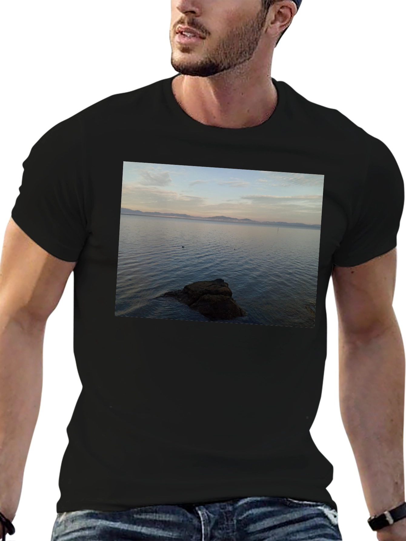 Ocean View Graphic Tee - Relaxed Fit