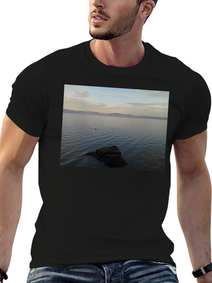 Ocean View Graphic Tee - Relaxed Fit