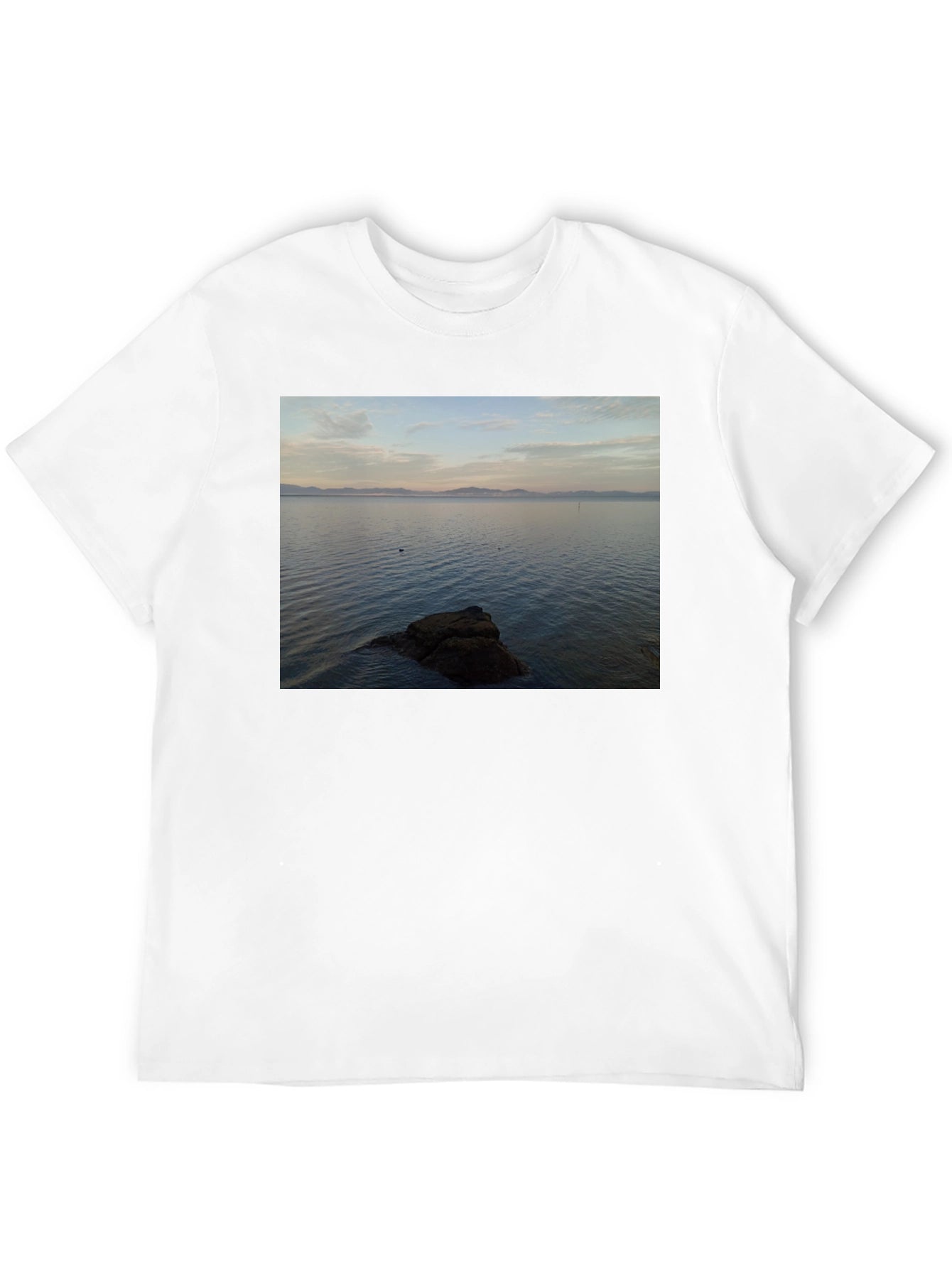 Ocean View Graphic Tee - Relaxed Fit