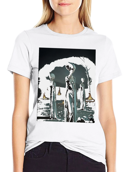 Alien Graphic Tee - Sci-Fi Style Black T-Shirt