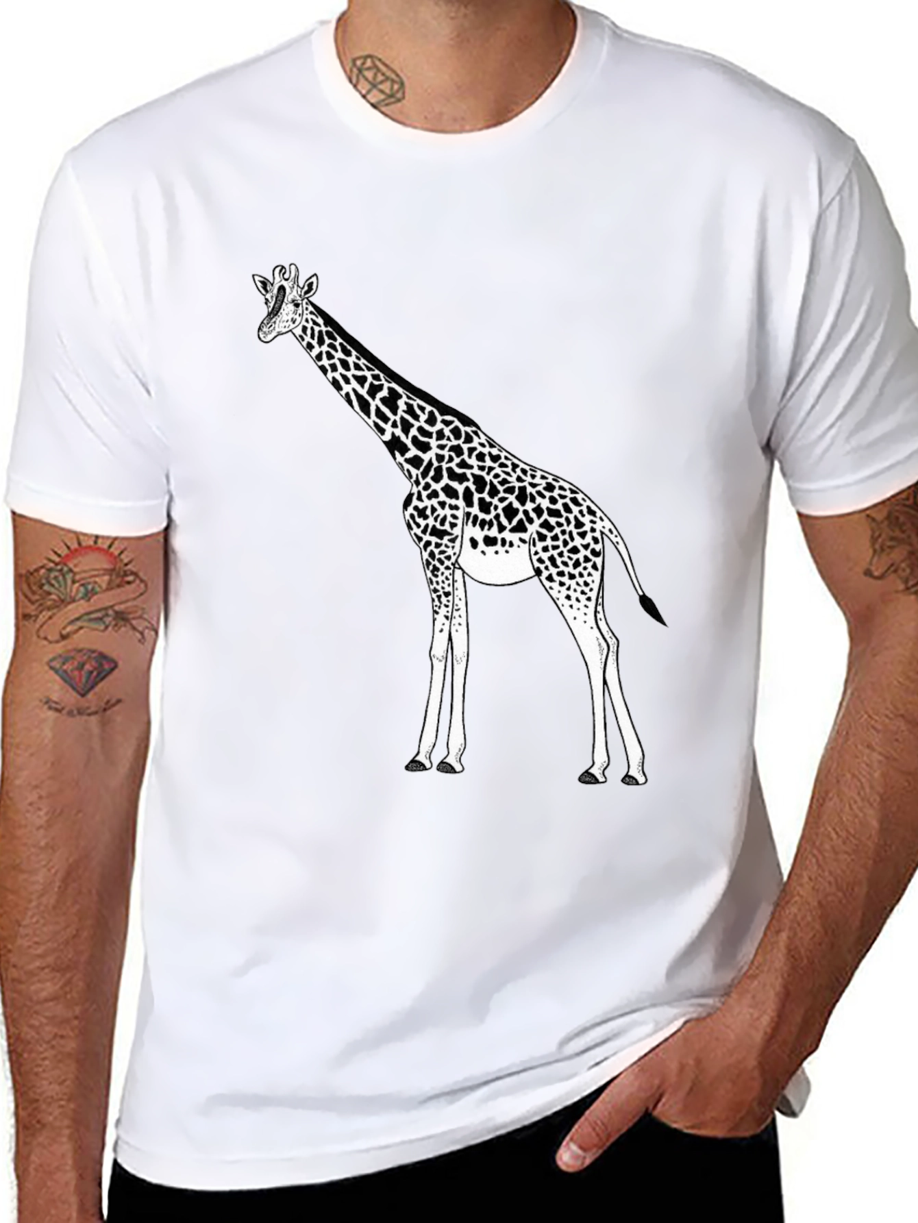 Giraffe Graphic Black T-Shirt