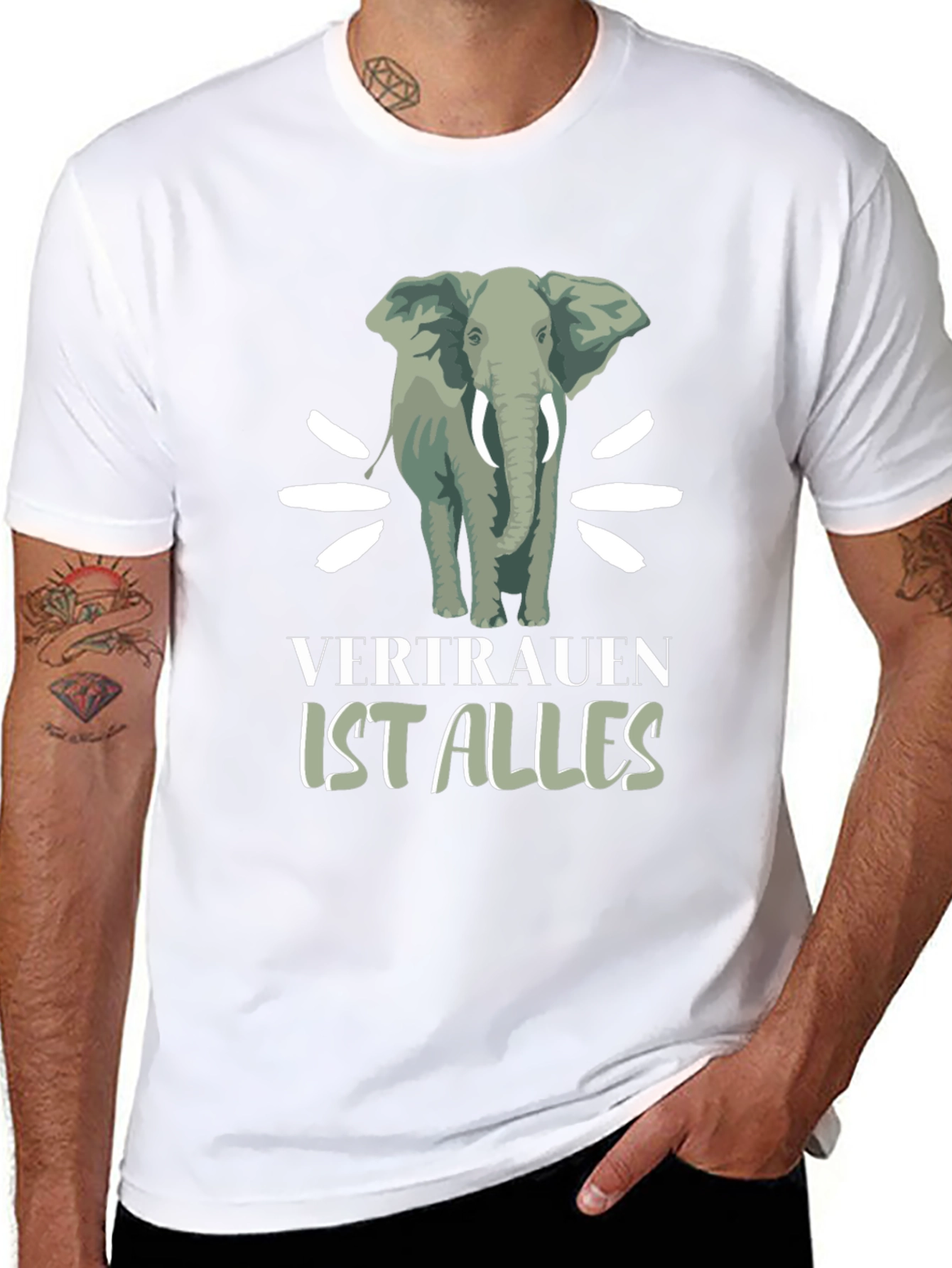 Elephant Graphic Tee - Vertrauen Ist Alles