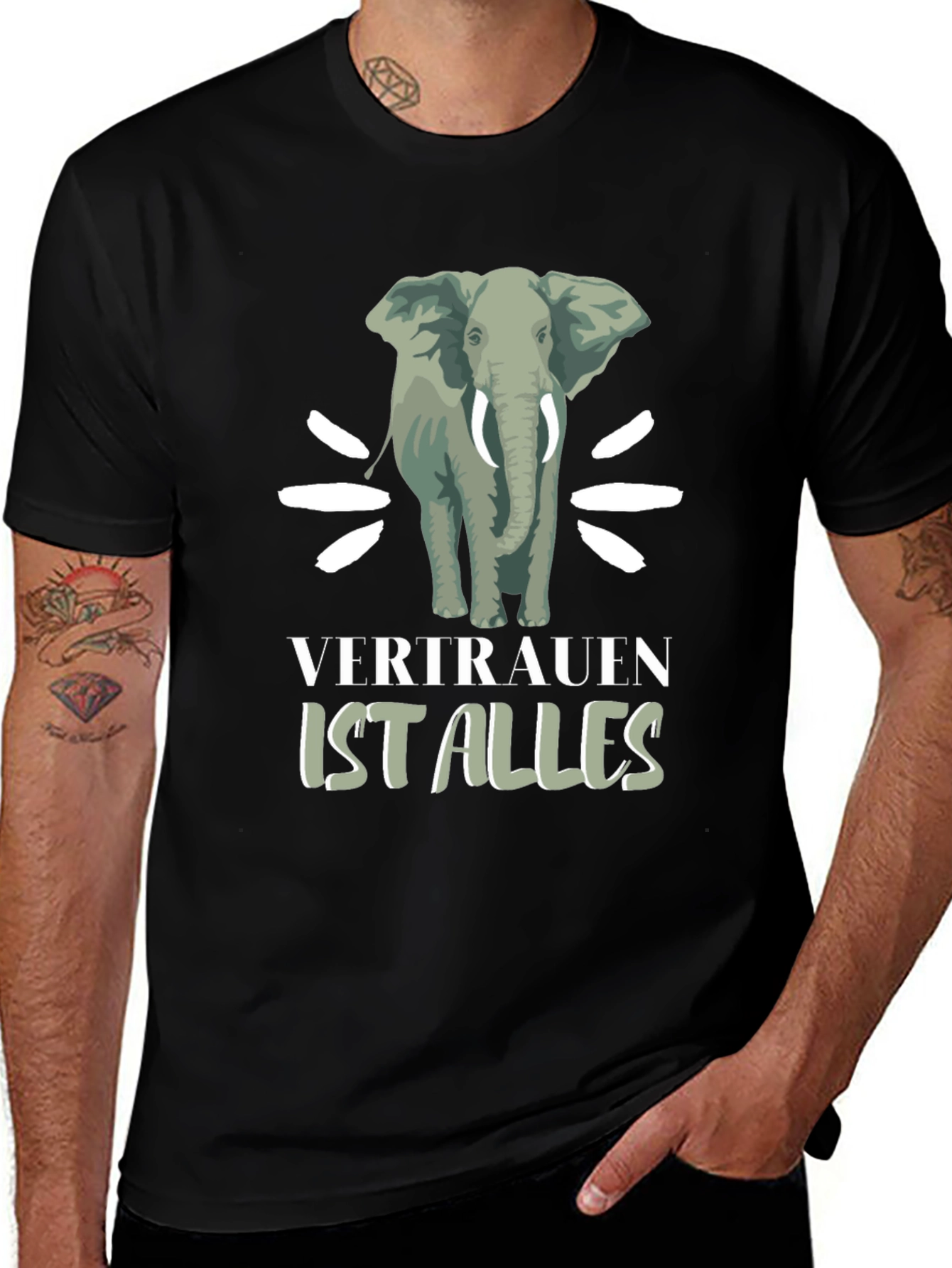 Elephant Graphic Tee - Vertrauen Ist Alles